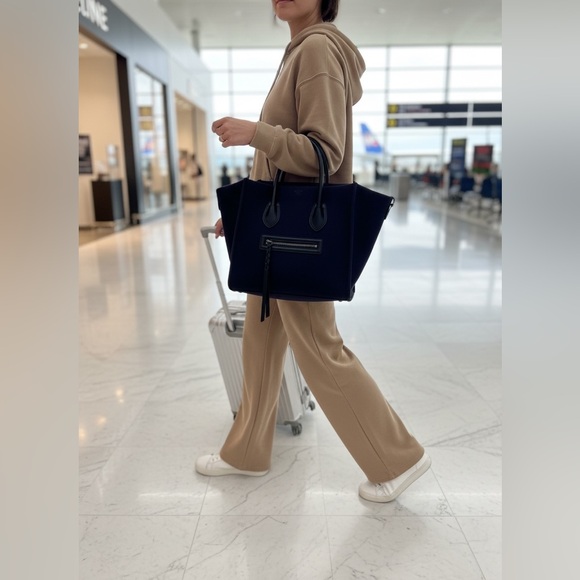 Celine Phantom Luggage Tote Navy Felt Black Leather Bag - Picture 12 of 12